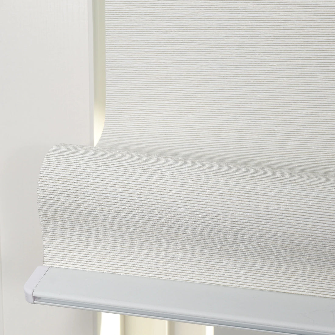 Seth Motorized 100% Blackout Roller Shades